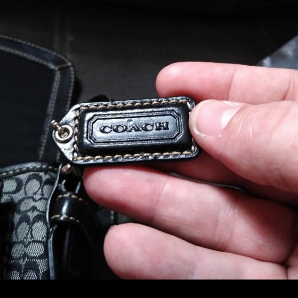 Coach shoulder bag - Picture 4 of 8